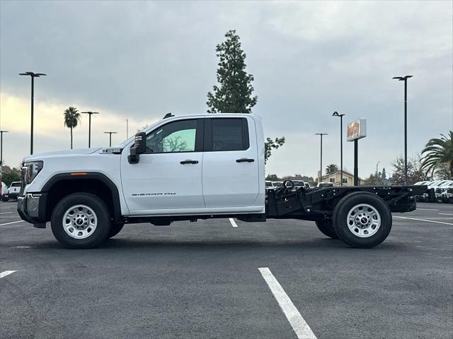 2026 GMC Sierra 3500HD Double Cab, Long Bed, Pro Dual Rear Wheel, RWD