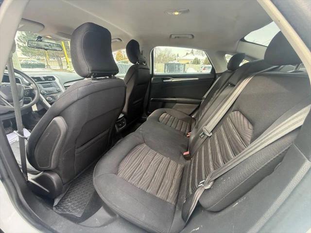 2016 Ford Fusion SE