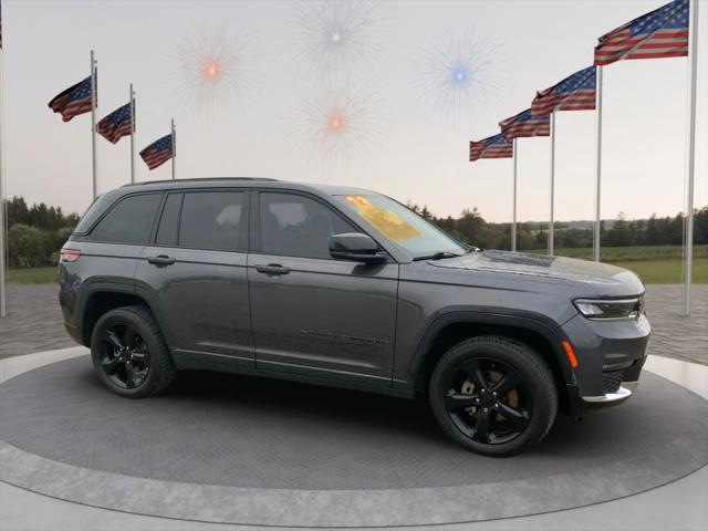 2023 Jeep Grand Cherokee Altitude 4x2