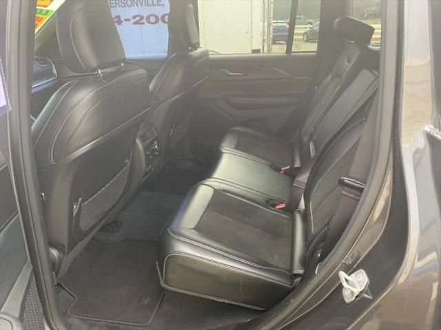 2023 Jeep Grand Cherokee Altitude 4x2