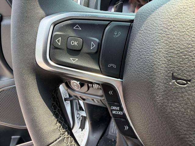 2026 Ram 1500 Big Horn Crew Cab 4x4 64 Box