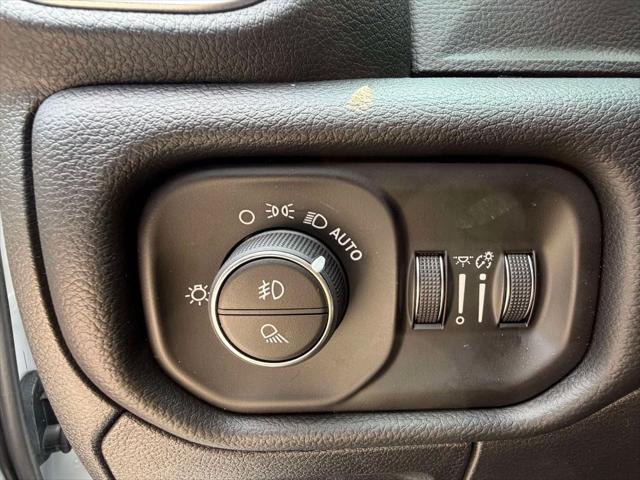 2026 Ram 1500 Big Horn Crew Cab 4x4 64 Box