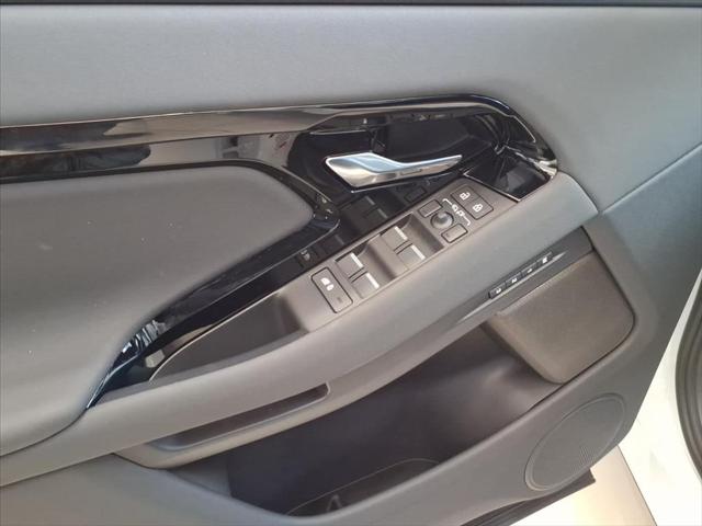 2026 Land Rover Range Rover Evoque Dynamic SE