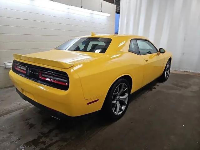 2017 Dodge Challenger SXT Plus
