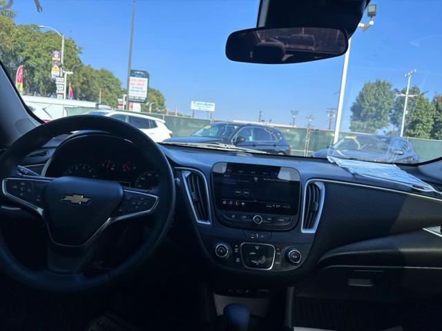 2023 Chevrolet Malibu FWD RS