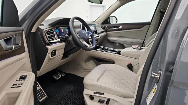 2025 Volkswagen Atlas 2.0T SEL Premium R-Line