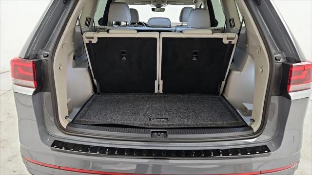 2025 Volkswagen Atlas 2.0T SEL Premium R-Line