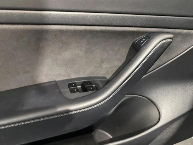 2021 Tesla Model 3 Standard Range Plus Rear-Wheel Drive