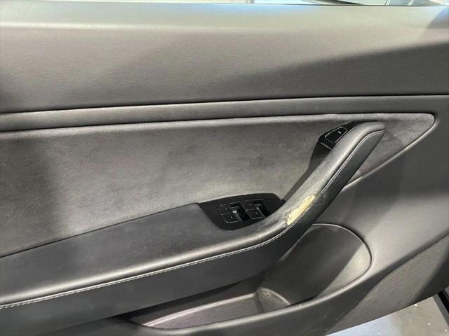 2019 Tesla Model 3 Mid Range
