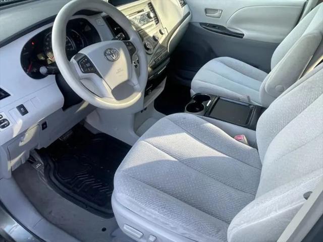 2011 Toyota Sienna LE V6