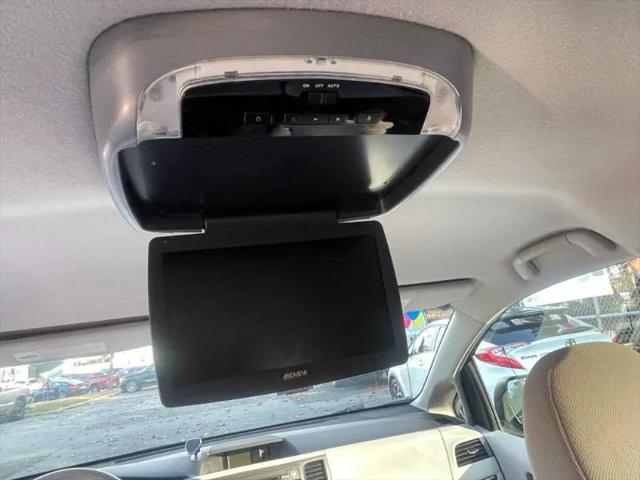 2011 Toyota Sienna LE V6