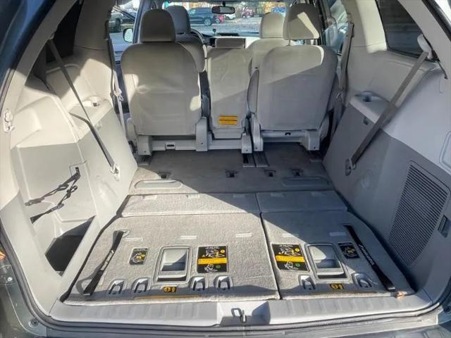2011 Toyota Sienna LE V6