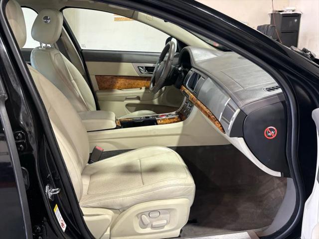 2010 Jaguar XF Premium