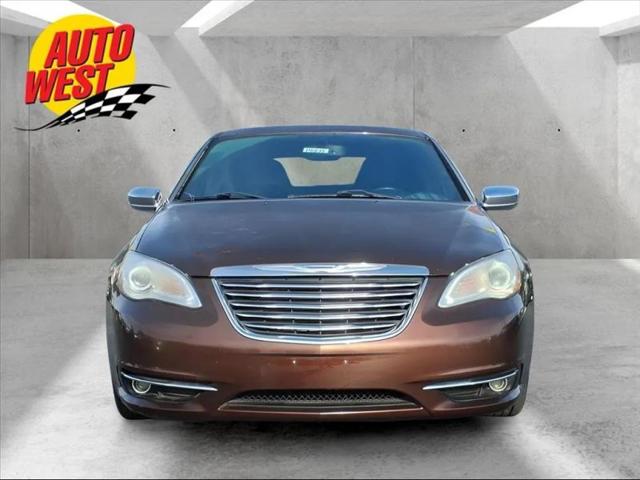 2013 Chrysler 200 Limited