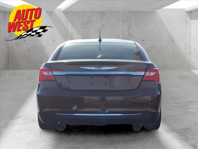 2013 Chrysler 200 Limited