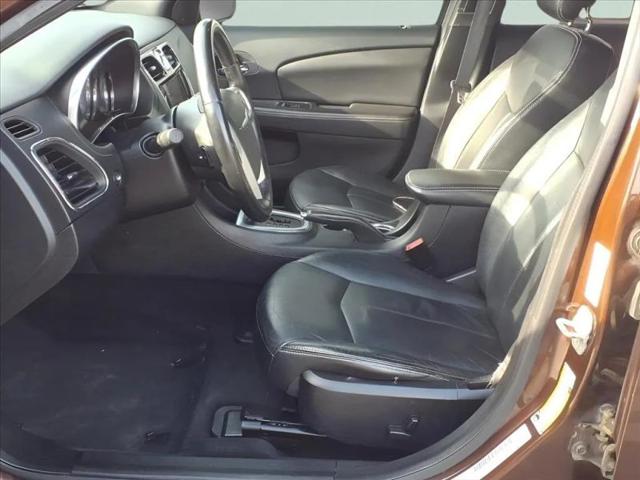 2013 Chrysler 200 Limited