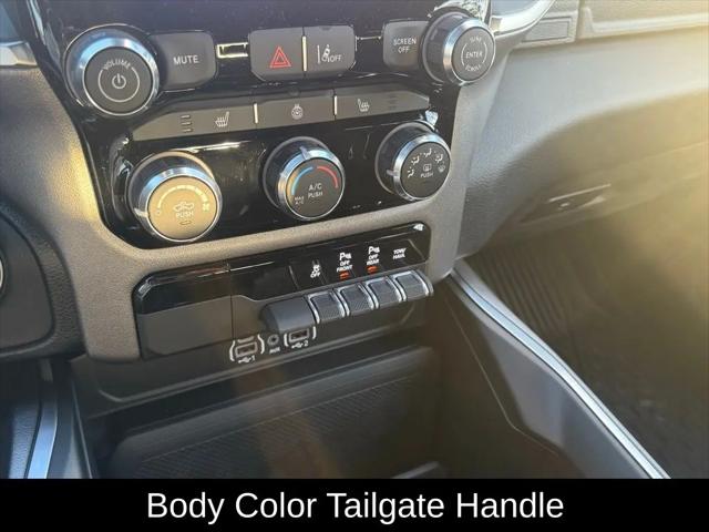 2025 Ram 1500 Big Horn Crew Cab 4x4 5'7" Box