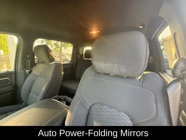 2025 Ram 1500 Big Horn Crew Cab 4x4 5'7" Box