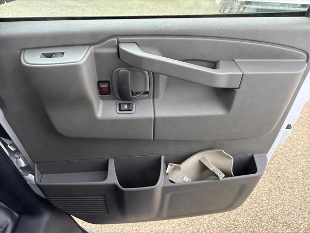 2025 Chevrolet Express Cargo Van RWD 2500 Regular Wheelbase WT