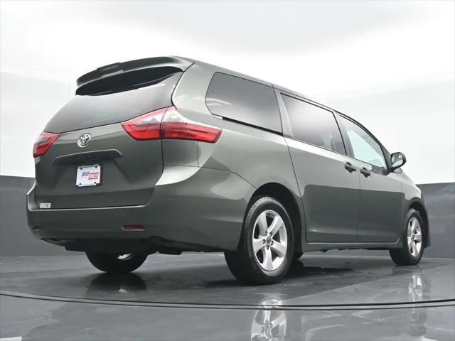 2020 Toyota Sienna L