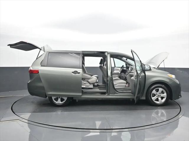 2020 Toyota Sienna L
