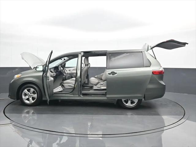 2020 Toyota Sienna L