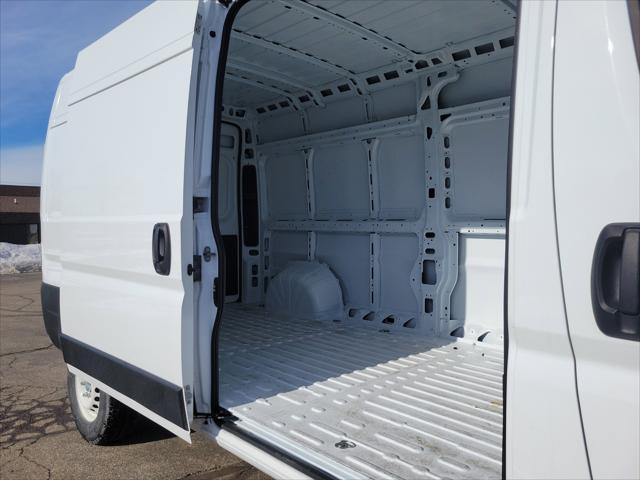 2025 Ram ProMaster Cargo Van Tradesman High Roof 136" WB w/Pass Seat