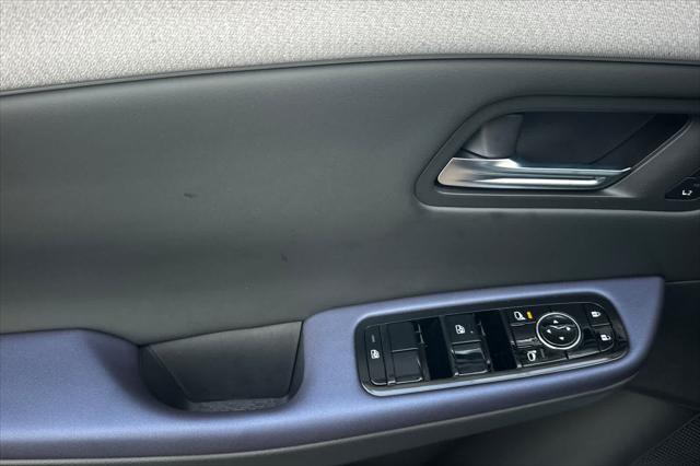 2026 Nissan LEAF PLATINUM+