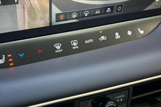 2026 Nissan LEAF PLATINUM+