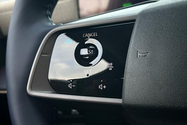 2026 Nissan LEAF PLATINUM+