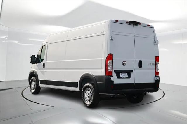 2026 Ram ProMaster Cargo Van Tradesman High Roof 136" WB w/Pass Seat