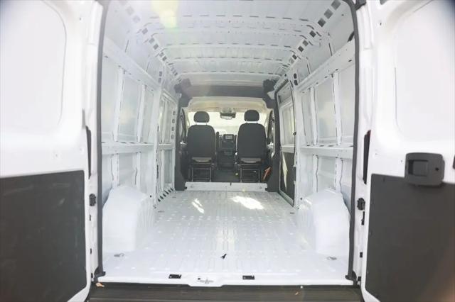2026 Ram ProMaster Cargo Van Tradesman High Roof 136 WB w/Pass Seat