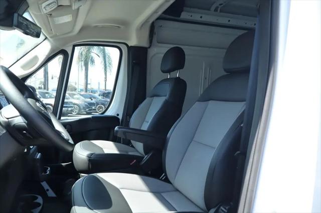 2026 Ram ProMaster Cargo Van Tradesman High Roof 136 WB w/Pass Seat