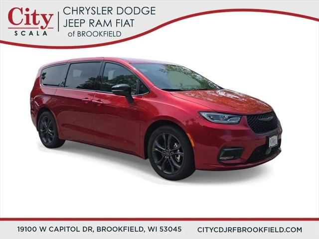 2026 Chrysler Pacifica Select for sale in Brookfield, WI