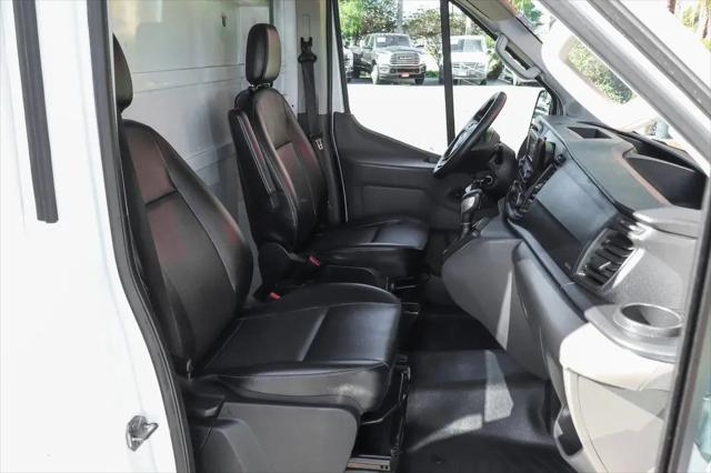 2022 Ford Transit Cutaway T-350