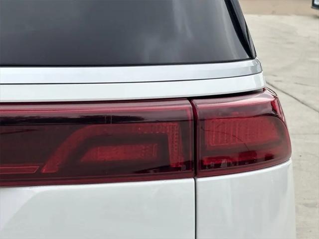 2023 Kia Carnival MPV LX Seat Package