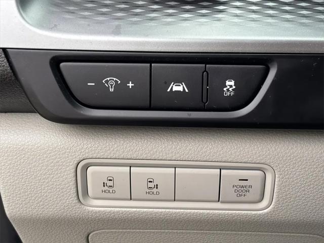 2023 Kia Carnival MPV LX Seat Package