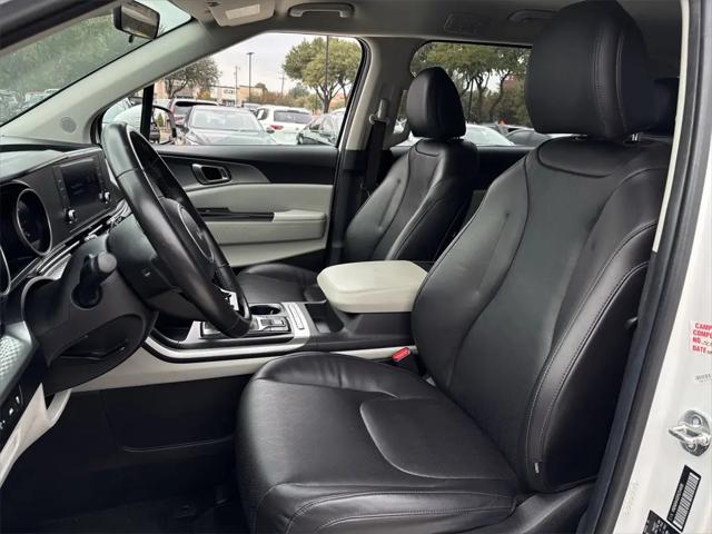 2023 Kia Carnival MPV LX Seat Package