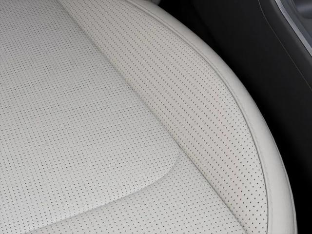 2026 Kia Sorento Hybrid EX AWD
