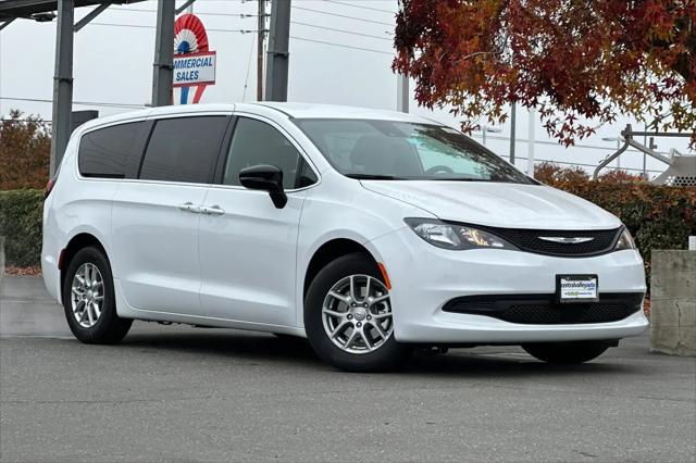 2026 Chrysler Voyager LX