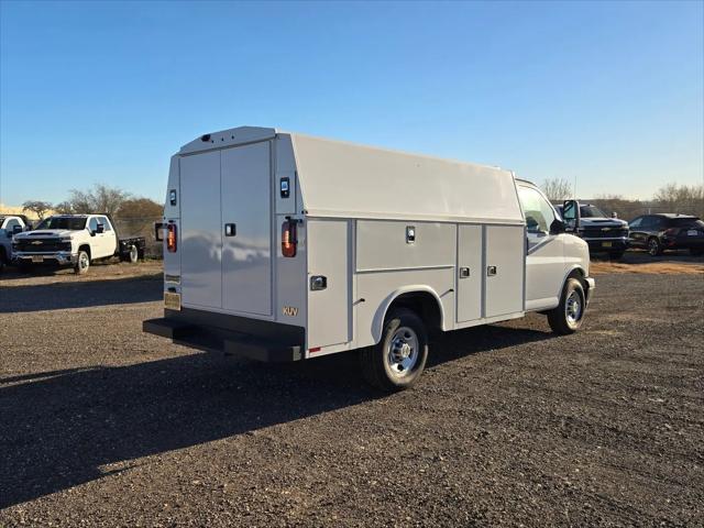 2025 Chevrolet Express Cutaway Work Van