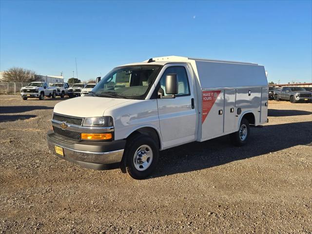2025 Chevrolet Express Cutaway Work Van