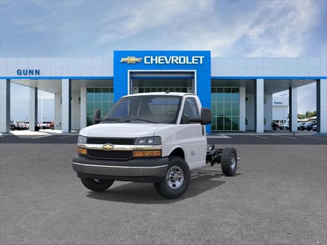 2025 Chevrolet Express Cutaway Work Van