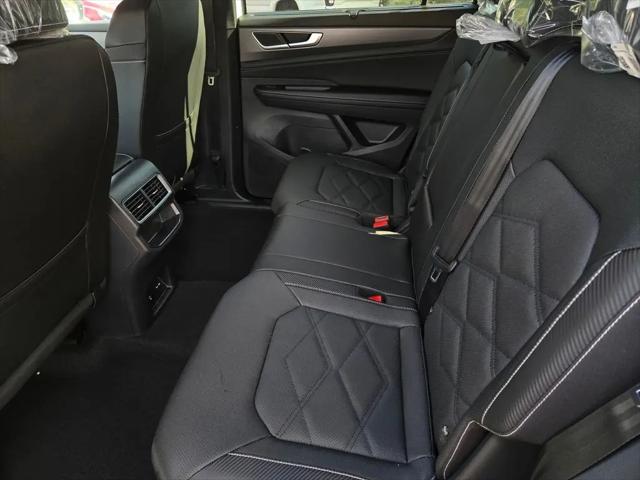 2026 Volkswagen Atlas Cross Sport SE with Technology