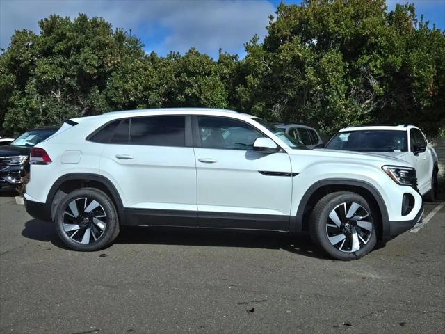 2026 Volkswagen Atlas Cross Sport SE with Technology