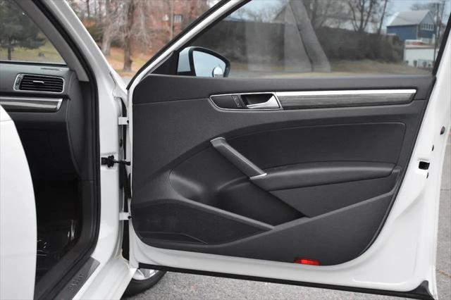 2017 Volkswagen Passat 1.8T SE