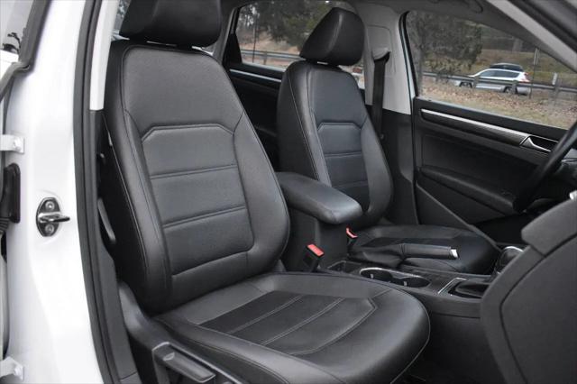2017 Volkswagen Passat 1.8T SE