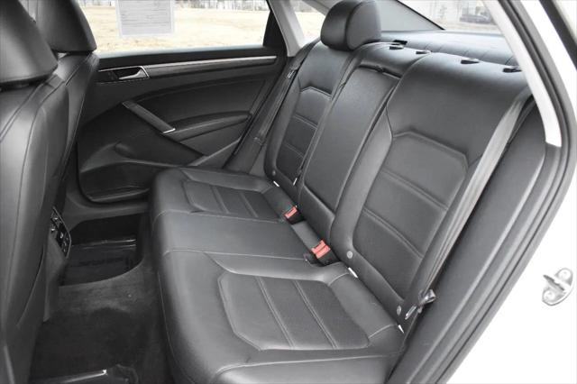 2017 Volkswagen Passat 1.8T SE