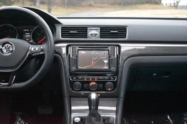 2017 Volkswagen Passat 1.8T SE