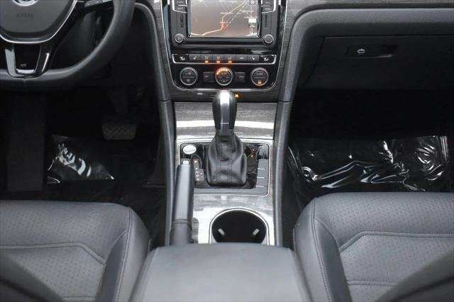 2017 Volkswagen Passat 1.8T SE